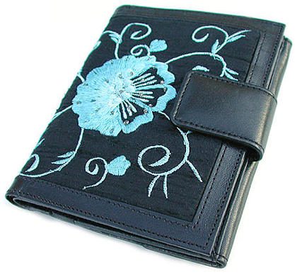 wallet-purse-lw460-nyc-usa-monogram.jpg